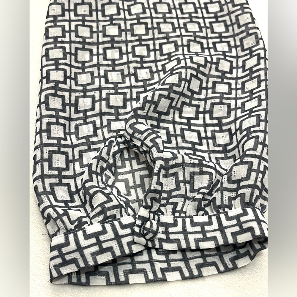 Banana Republic Women’s Sheer Gray and White Geometric 3/4 Sleeve Shirt Blouse - Picture 12 of 16